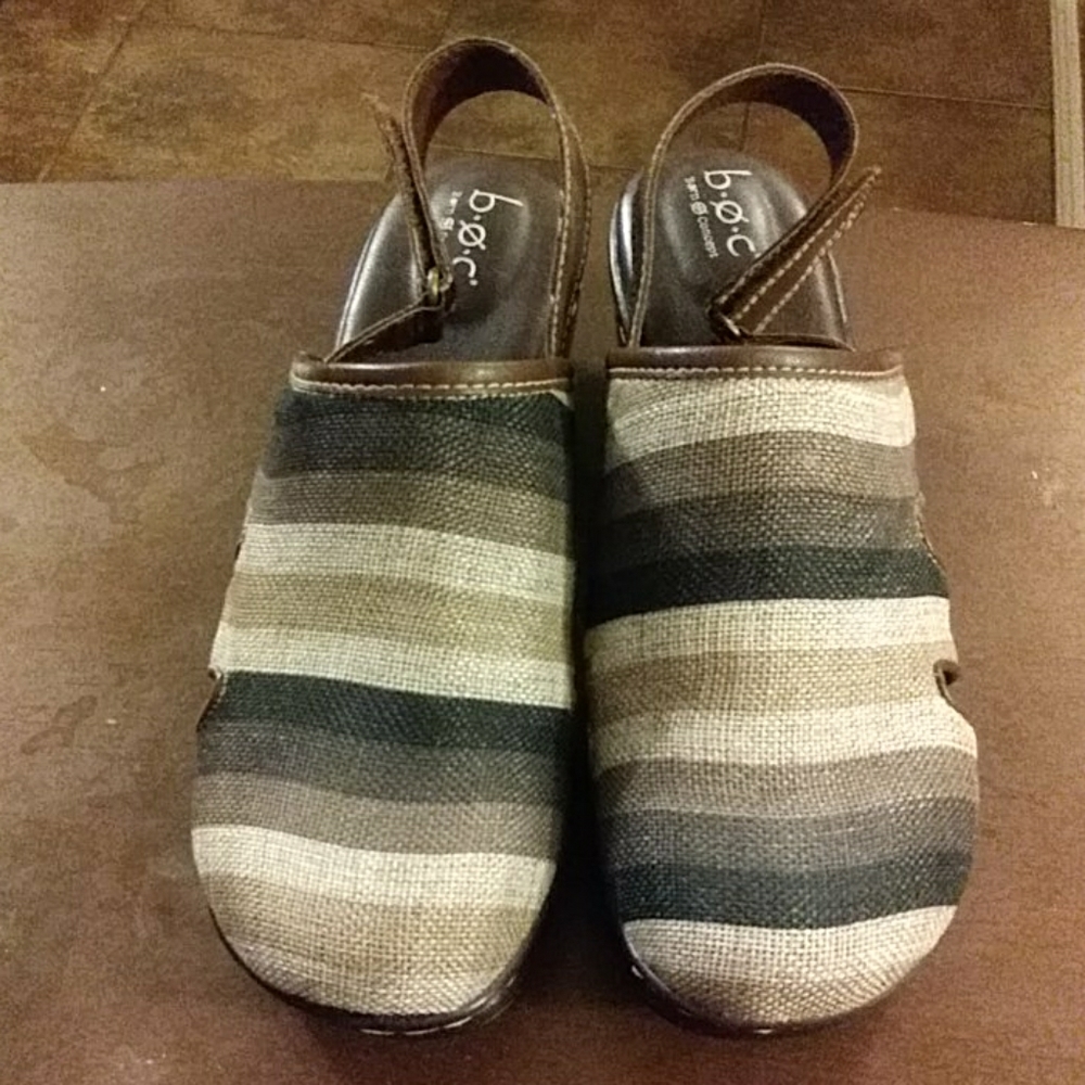 Multicolored lyza clogs